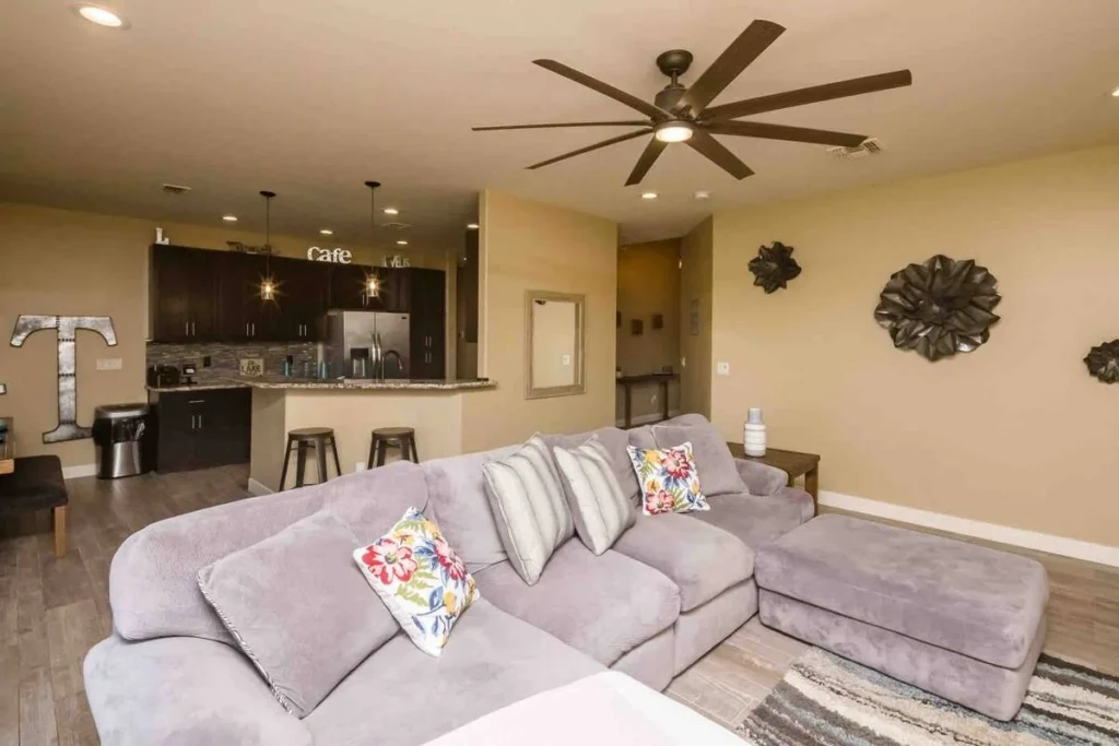 Havasu Hideaway family room with L shape sofa