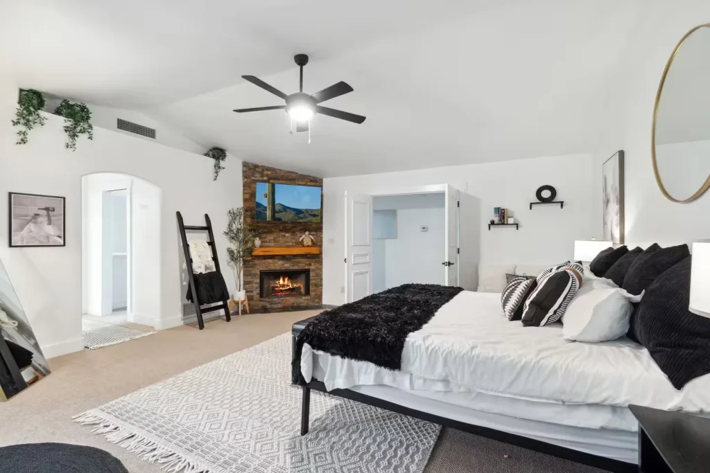 Mesa Manor bedroom with double bed