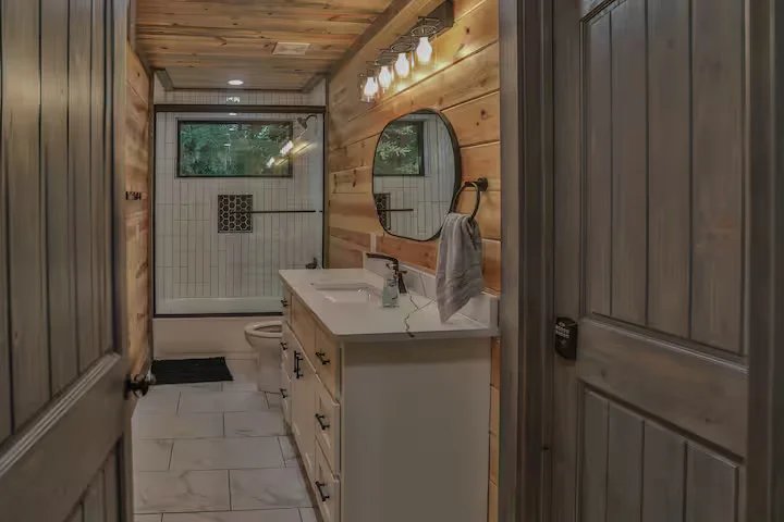 attached bath with room