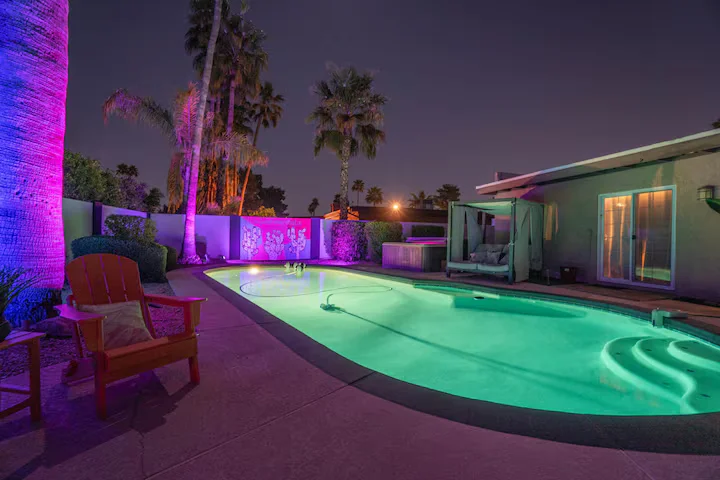 Scottsdale Retreat (Scottsdale, AZ) - pool area