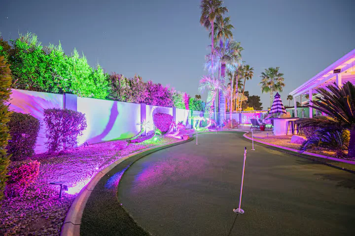 Scottsdale Retreat (Scottsdale, AZ) - golf area